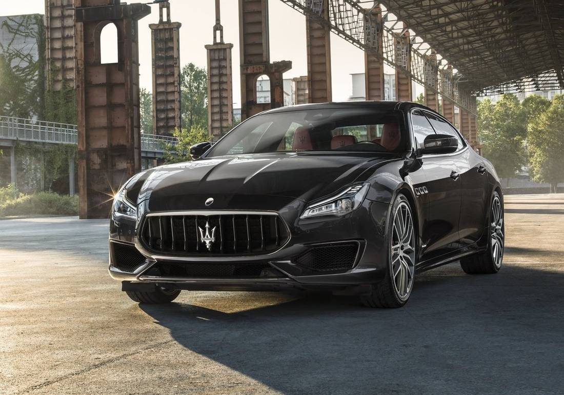 La casa automobilistica Maserati cancella cinque domini di primo livello